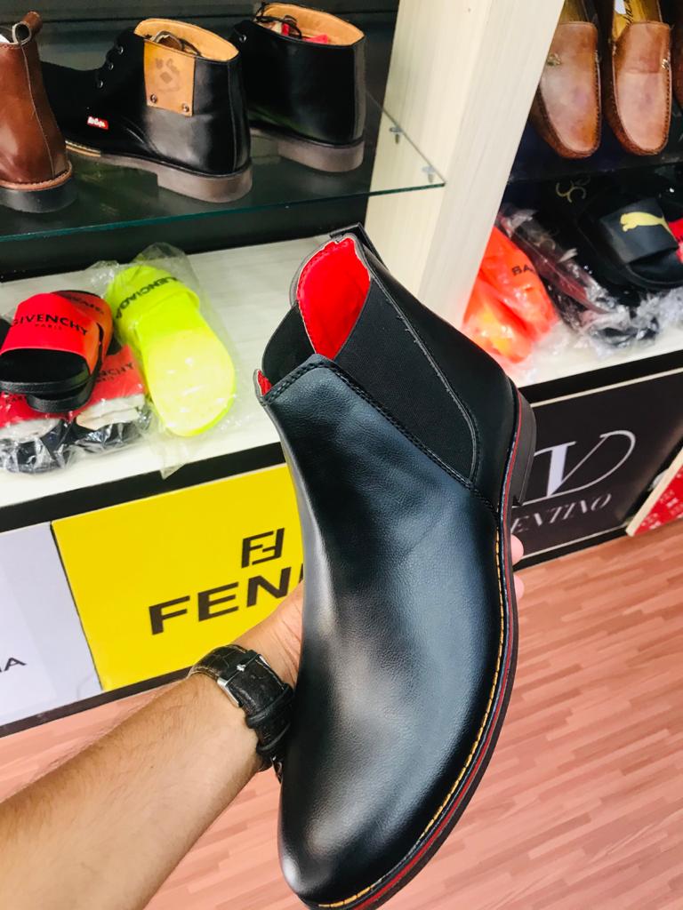 LEE CASRO THE MEN'S HUB