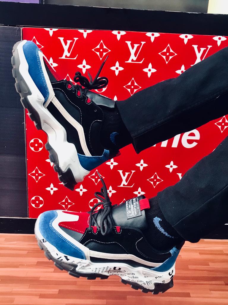 LEE CASRO THE MEN'S HUB